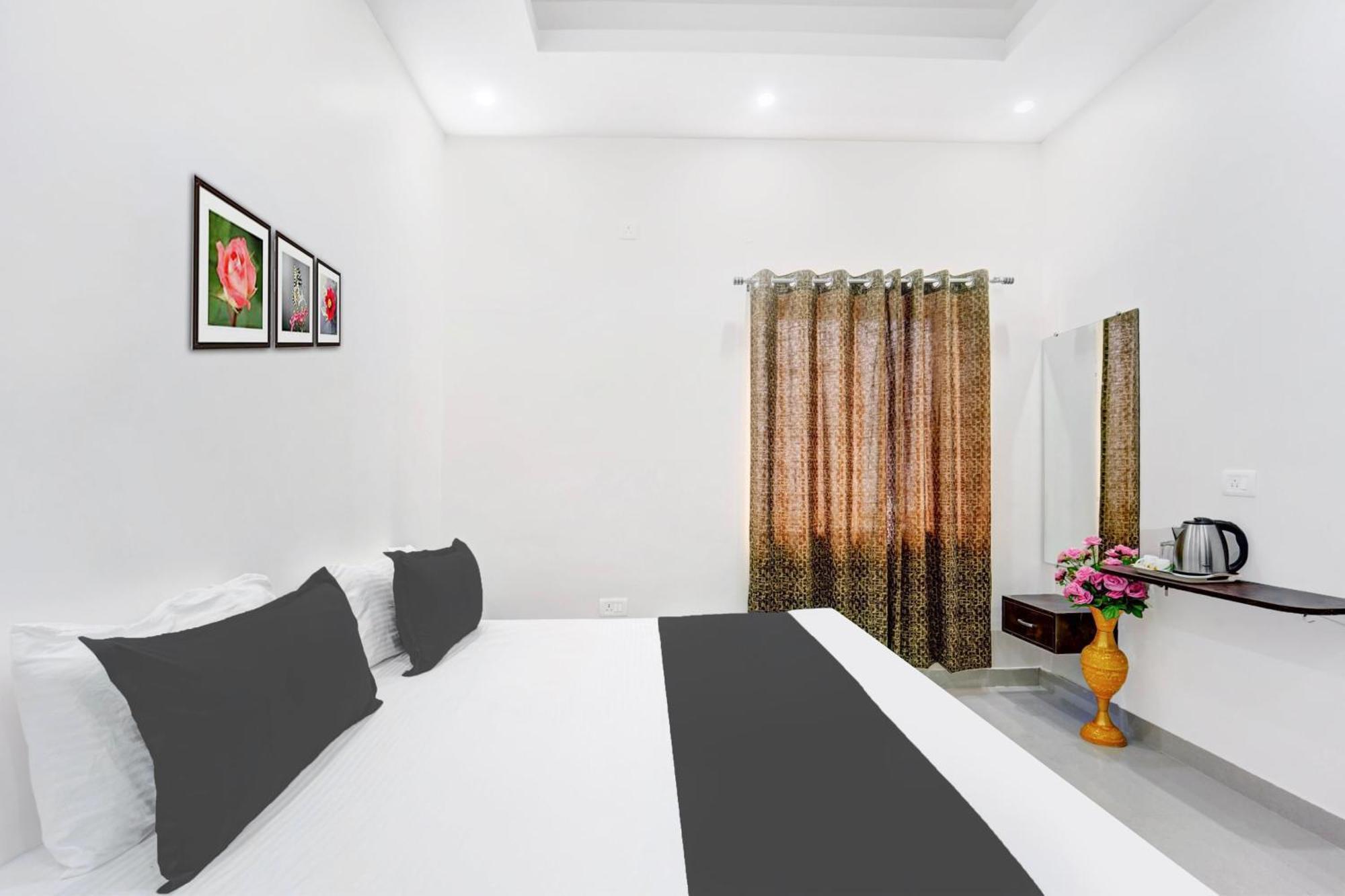Hotel O The Elegance Resort Danapur Exterior photo