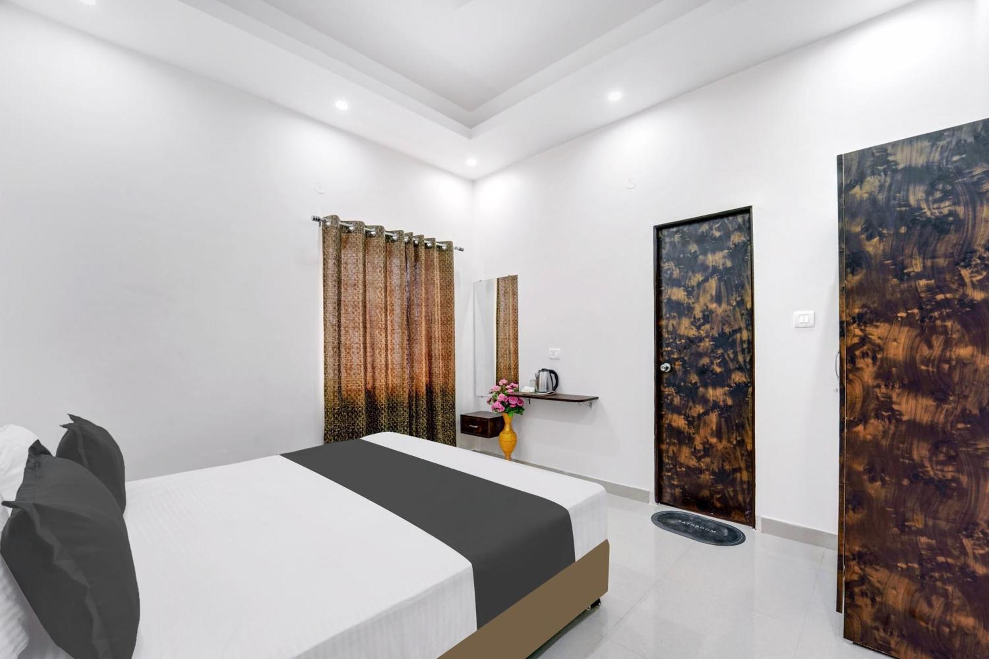 Hotel O The Elegance Resort Danapur Exterior photo